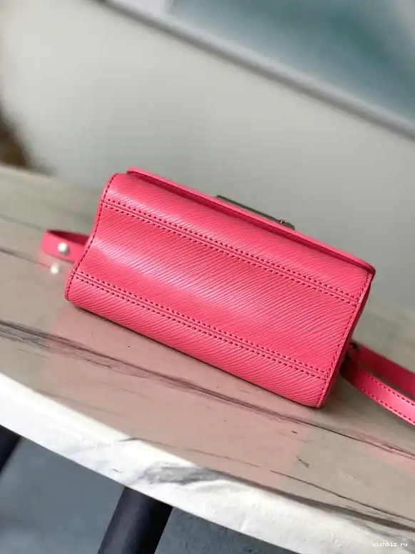 WIS LOUIS TWIST VUITTON PM-19*15*9CM 0703